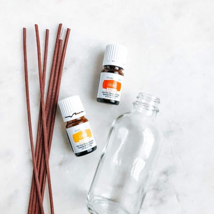 Reed Diffuser Home Fragrance — simplified
